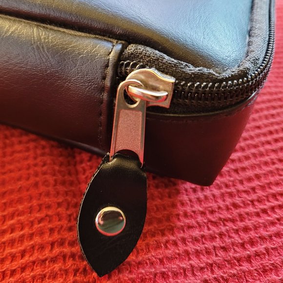 OEM Infiniti First-Aid Kit (for all Infiniti vehicles), velcro - Picture 7 of 7